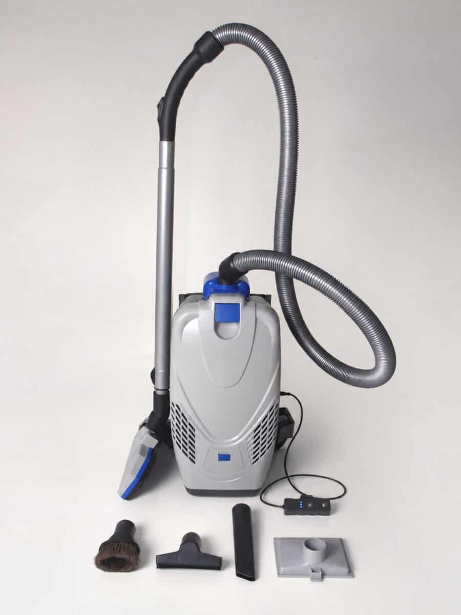 SP2 BACK PACK with its included nozzles and accessories