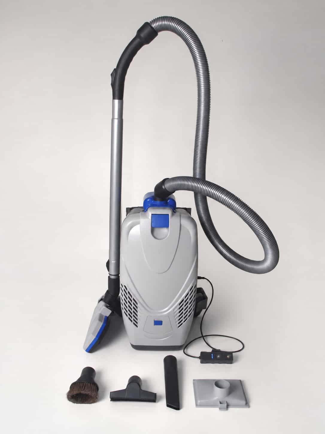 SP2 BACK PACK with its included nozzles and accessories